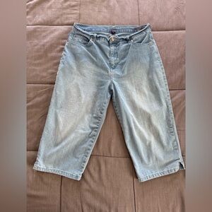 Gloria Vanderbilt Capri Jeans size 10
